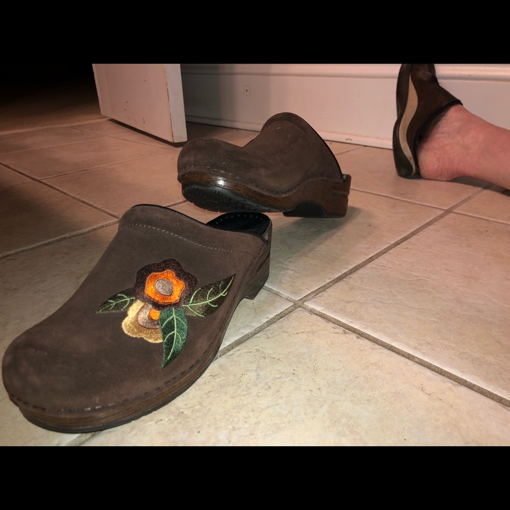 Dansko clogs - Picture 4 of 7